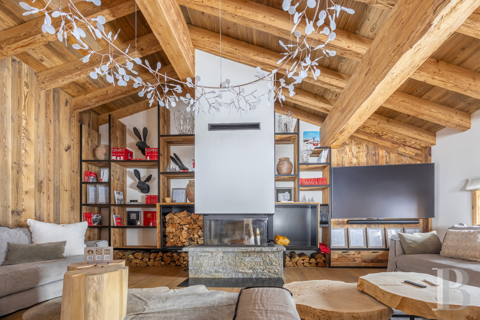 A former village house completely renovated to create a luxurious chalet in Tignes-les-Brévières in Savoie - photo  n°1